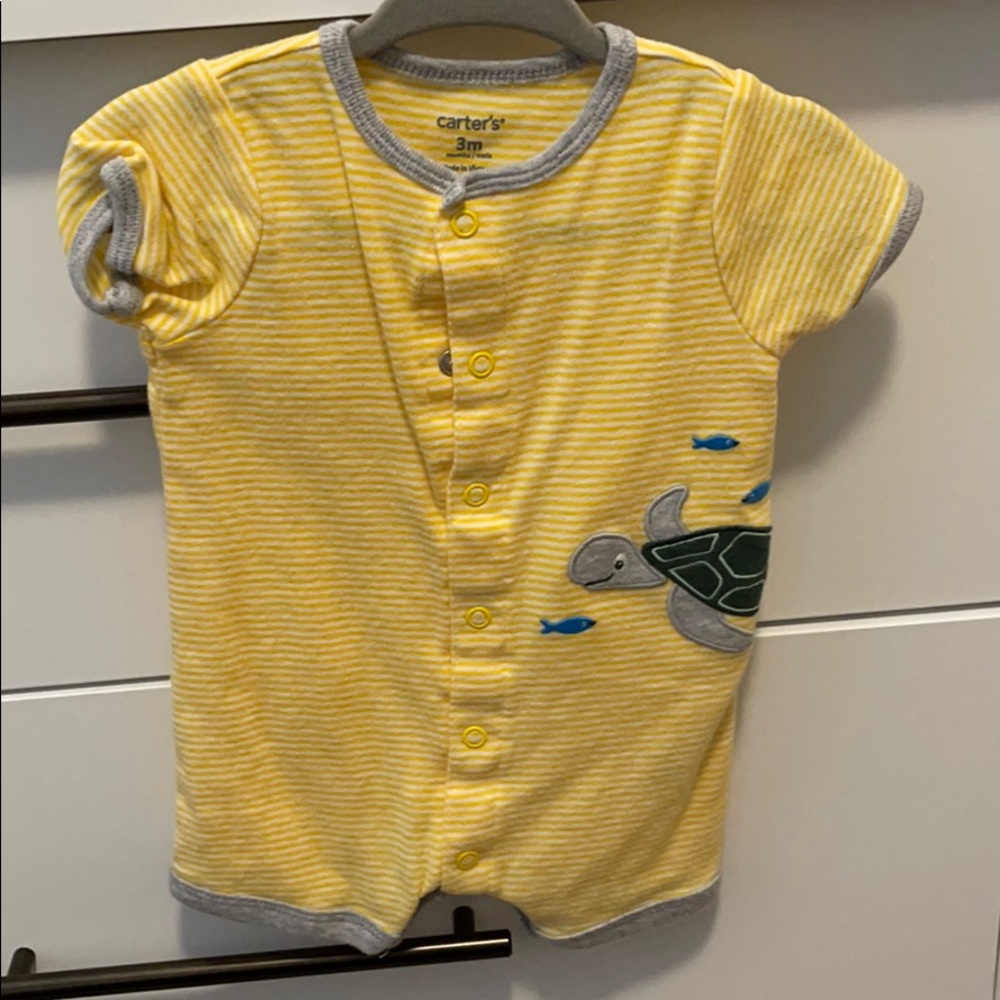Carter’s sea turtle short sleeve onesie bodysuit
